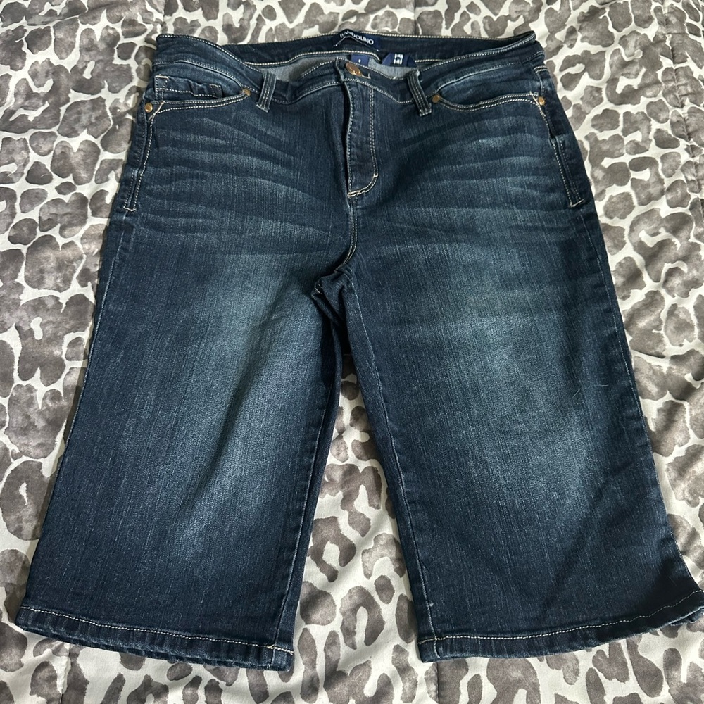Bandolino 'Riley' Jean shorts sz 8